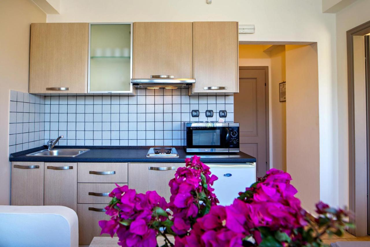 Lefka Apartments Parigoria エクステリア 写真