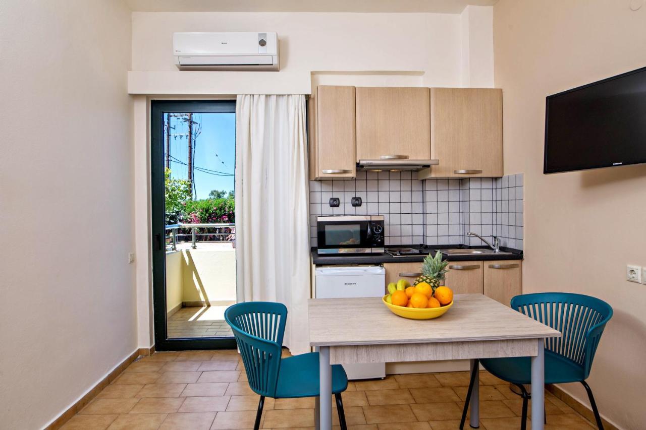 Lefka Apartments Parigoria エクステリア 写真